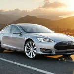 Tesla, Dünya Çapında İndirim Yaptı: Hisseler Düşmeye Devam Ediyor