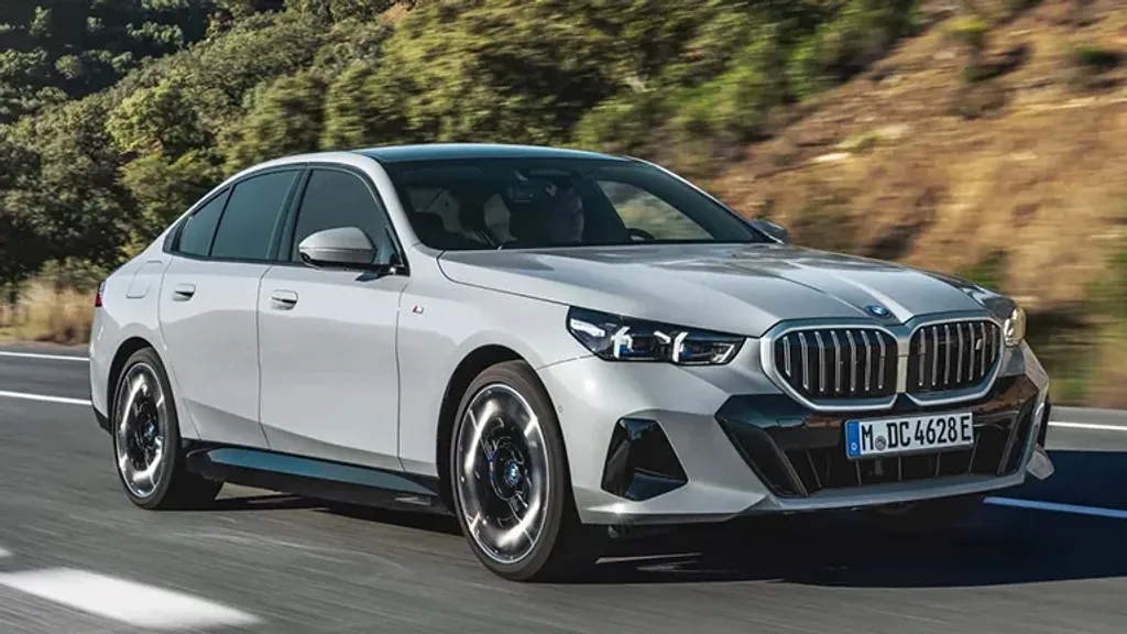Yeni BMW 520i Sedan Şimdi Türkiye’de: Fiyatı ve Dikkat Çeken Özellikleri