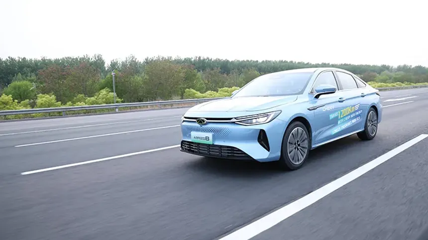 Chery'nin Şarj Edilebilir Hibrit Otomobili ARRIZO 8 PHEV, Türkiye'ye Geliyor!