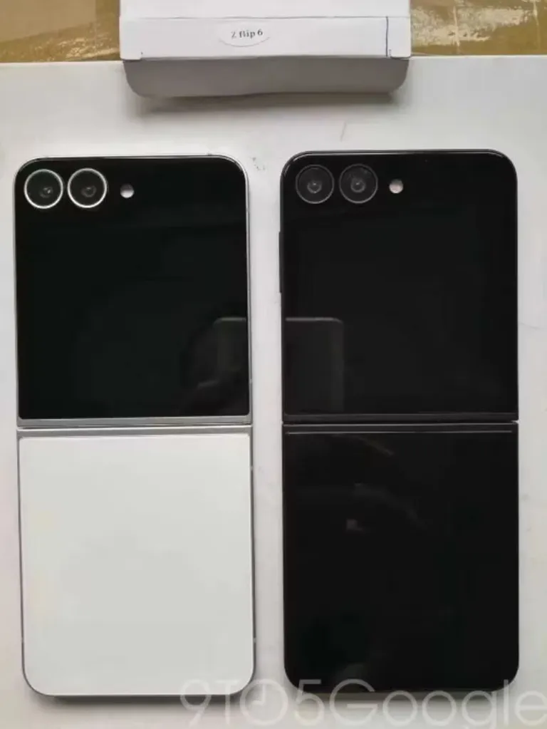 Galaxy Z Fold 6 ve Flip 6’nın Sızdırılan Görüntüleri Ekran Kırışıklığını Ortaya Koydu!