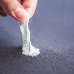 Sakız Lekesi Nasıl Çıkar?