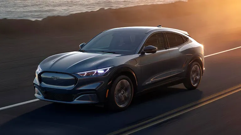 Ford, 2030'dan İtibaren Avrupa'da Tamamen Elektrikli Araç Satma Planından Vazgeçti!