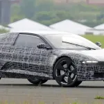 BMW'nin Yeni Elektrikli Otomobilinin Görüntüleri Ortaya Çıktı!