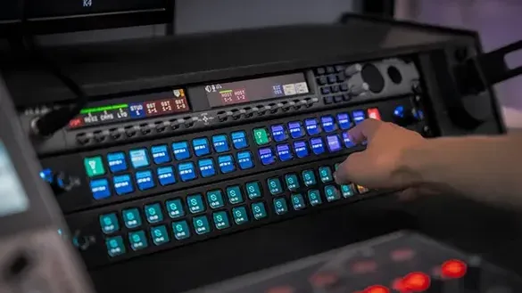 Elgato Stream Deck Studio: Yayıncılıkta Üstün Performans
