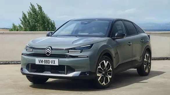 Citroen, 2025 Model C4 ve C4X'i Tanıttı
