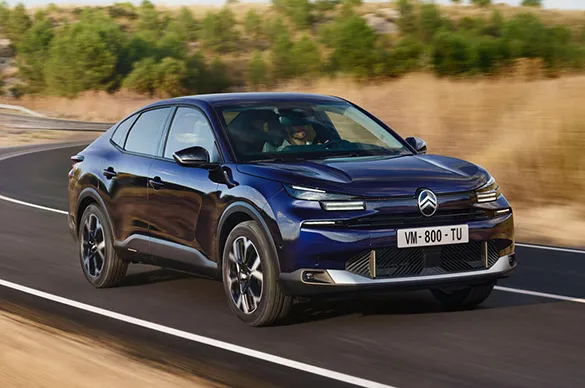 Citroen, 2025 Model C4 ve C4X'i Tanıttı