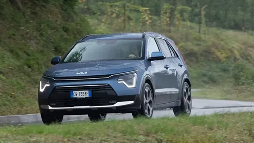 Kia Niro Tri-Fuel Tanıtıldı!