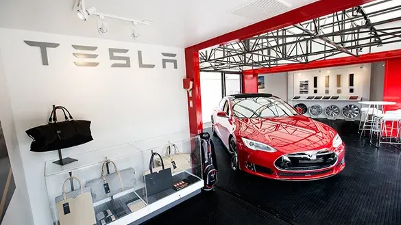 Tesla, Vadi İstanbul'da "Pop-Up" Mağaza Açtı