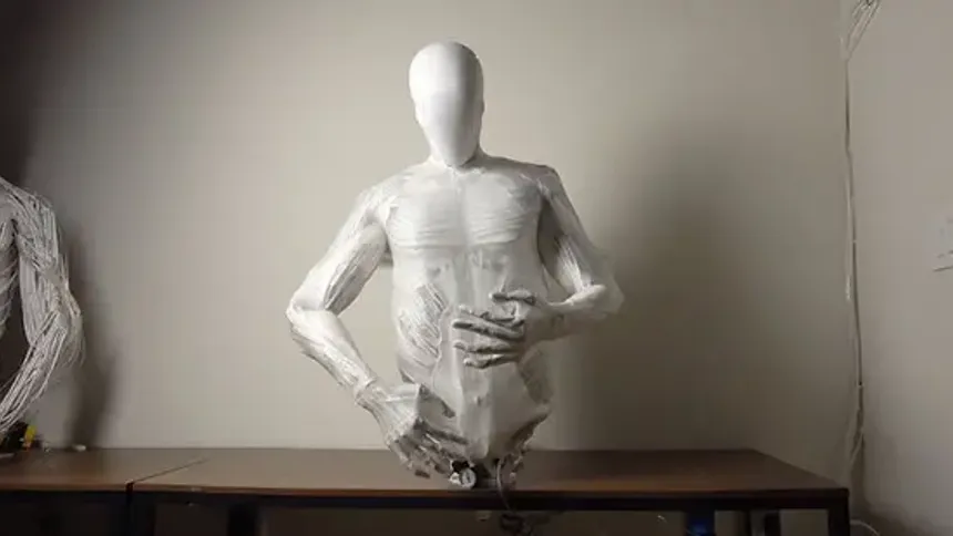 Clone Robotics'in Torso 2 Robotu: İnsana En Yakın Tasarım