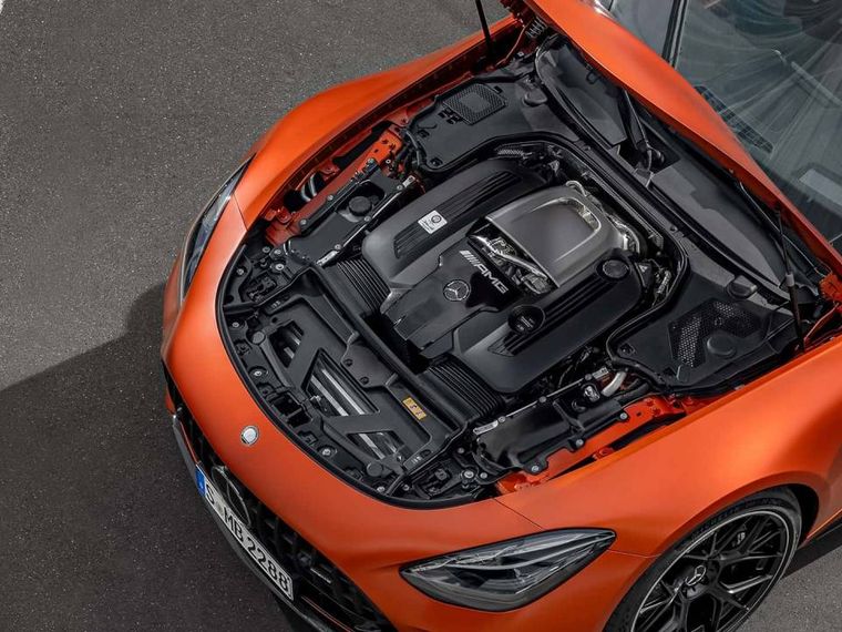 Mercedes, İçten Yanmalı Motorlara Geçiş Süresini Uzatıyor