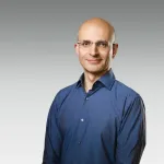 Apple’da Jeff Williams dönemi sona eriyor: Sabih Khan COO oluyor