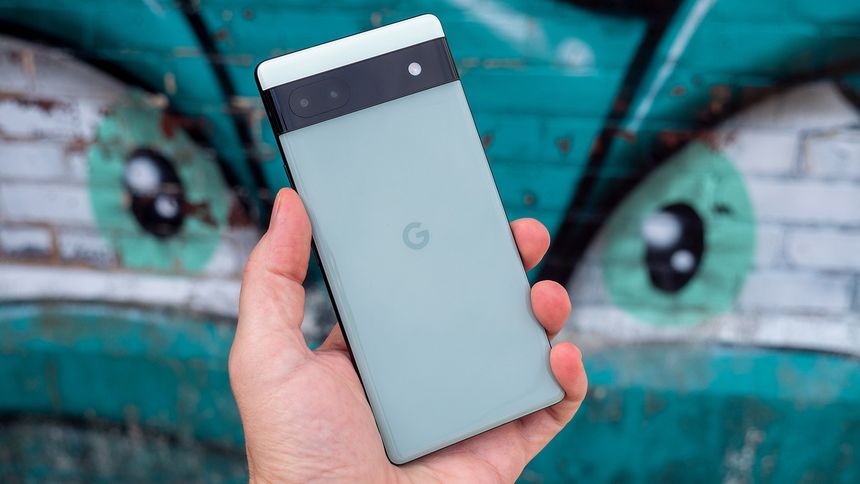 Pixel 6a batarya patlaması ciddi zararlar verdi: Google yazılım güncellemesi tartışılıyor