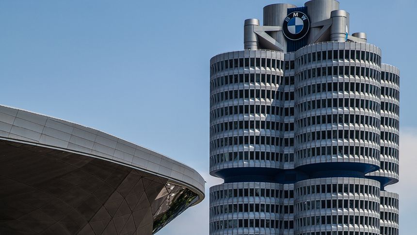 BMW, güç kaybı ve kendiliğinden hareket riski nedeniyle 27 bin aracı geri çağırdı
