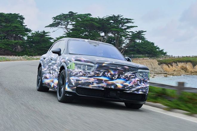 Bentley Torcal, 838 beygir gücü ve 483 kilometre menzille markanın ilk elektriklisi oldu