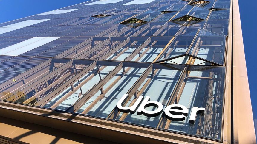 Uber’a sürücü hesaplarını otomatik kapattığı için 824,9 milyon avro ceza