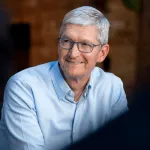 Tim Cook, 15 yılın ardından Apple CEO’luğunu John Ternus’a devretti