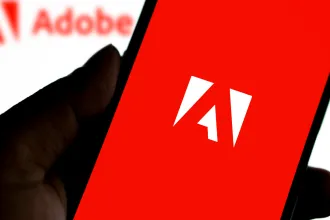 Adobe, 70'ten fazla aracını Slack'e entegre etti