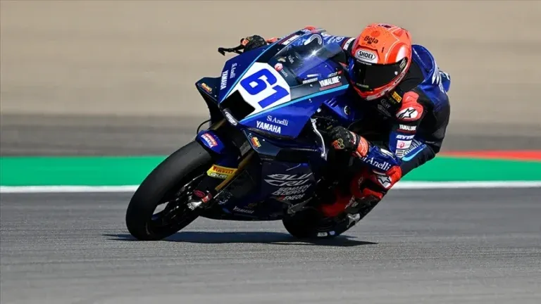 Alex Rins, MotoGP sonrası 2027'de dört tekerlekli yarışlara geçiyor