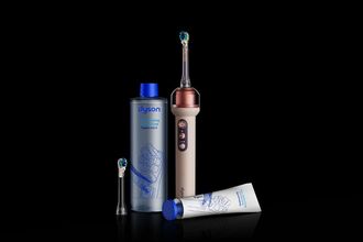 Dyson CameraJet, kameralı üçü bir arada diş fırçası olarak 499 dolara satışa çıktı
