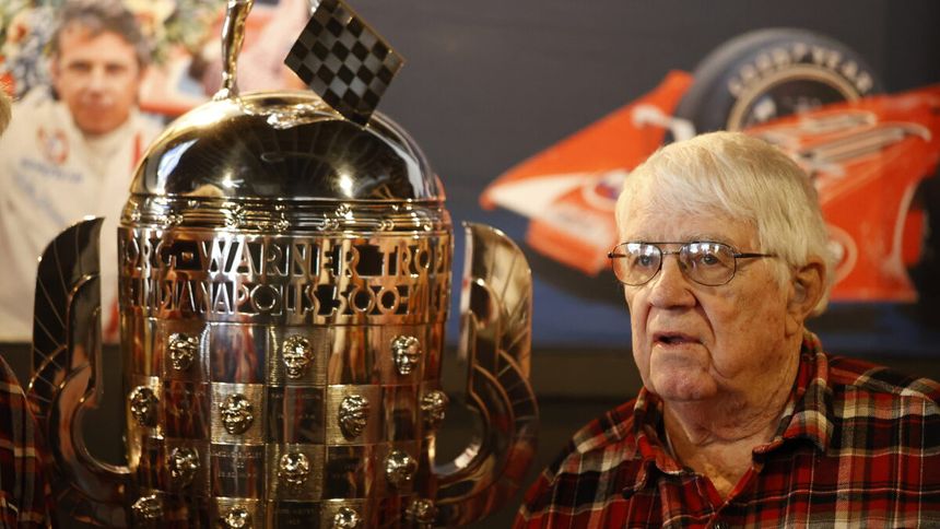 Indianapolis 500’ü iki kez kazanan Gordon Johncock 90 yaşında hayatını kaybetti