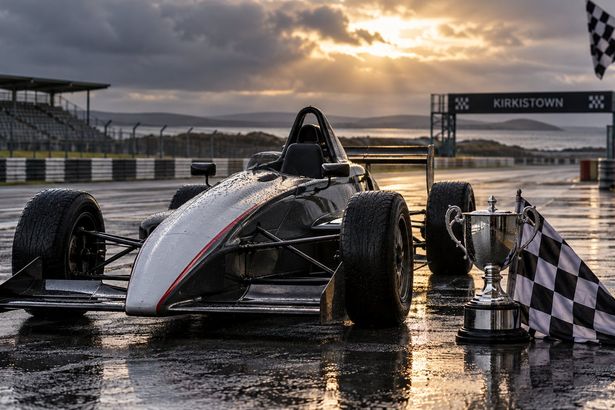 Jason Smyth, Kirkistown'da Martin Donnelly Trophy'yi kazandı