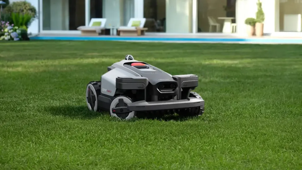 Roborock, IFA 2026'da yeni robot süpürge, çim biçme ve havuz temizleme çözümlerini tanıttı
