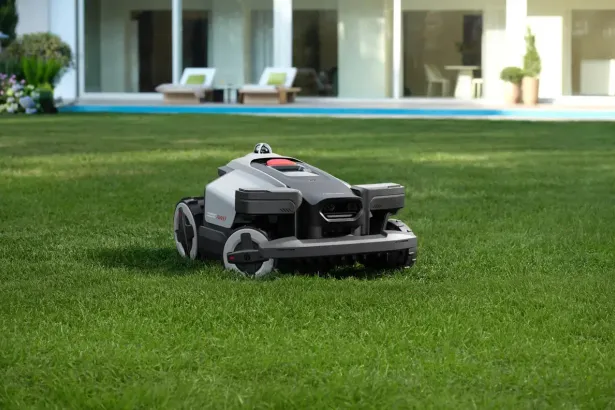 Roborock, IFA 2026'da yeni robot süpürge, çim biçme ve havuz temizleme çözümlerini tanıttı