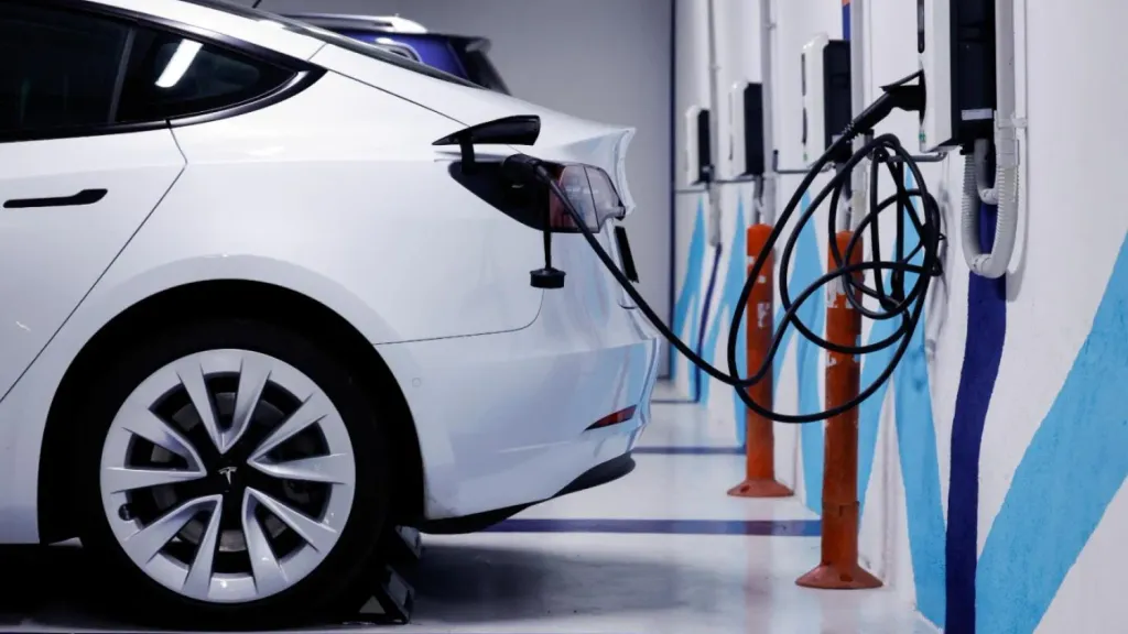 Elektrikli araç bataryalarında sıvı soğutma 2-3 kat daha az enerji harcıyor