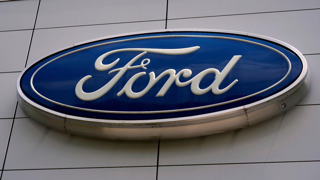 Ford’un patent başvurusu, tehlike algılayınca yer değiştiren araçları tarif ediyor