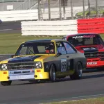 Nick ve Harry Whale, Silverstone Super Sprint'te Ford Escort ile kazandı