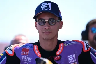 Toprak Razgatlıoğlu omuz sakatlığı nedeniyle 2026 MotoGP sezonunu kapattı