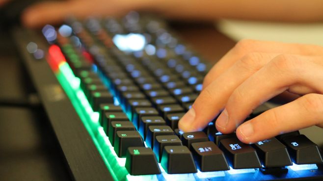 1000 TL Altı Alınabilecek En İyi 5 Mekanik Klavye! 1000 TL Altı Alınabilecek En İyi 5 Mekanik Klavye!