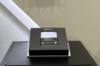 Samsung, OLED Ekranı Geliştirmeye Devam Ediyor!