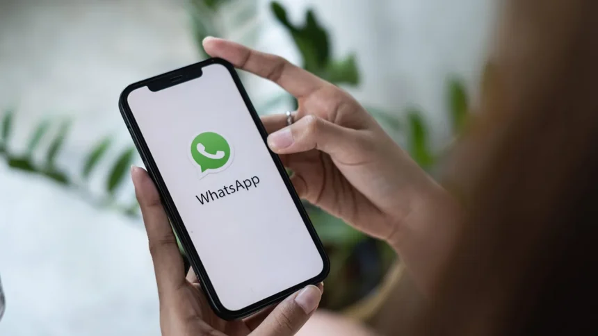 WhatsApp'a Süreli Mesaj Sabitleme Özelliği Eklenecek WhatsApp'a Süreli Mesaj Sabitleme Özelliği Eklenecek