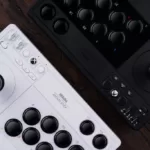 8BitDo'nun Xbox Lisanslı Arcade Çubuğu