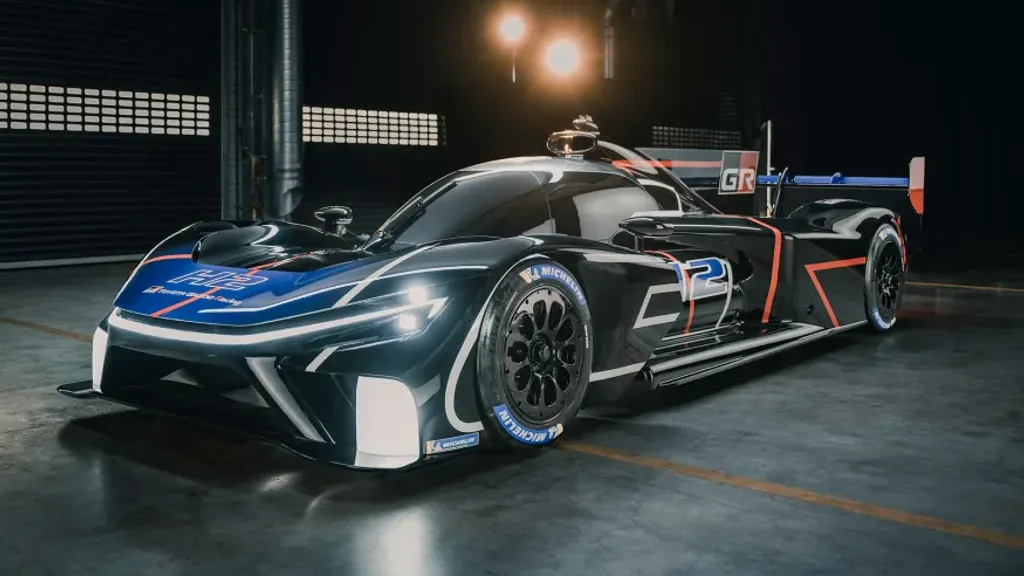 Toyota, Le Mans İçin Yarış Arabası Tanıttı!