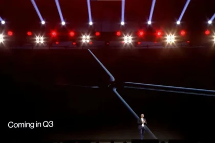 OnePlus Fold Ağustos Ayında New York'ta Tanıtılacak