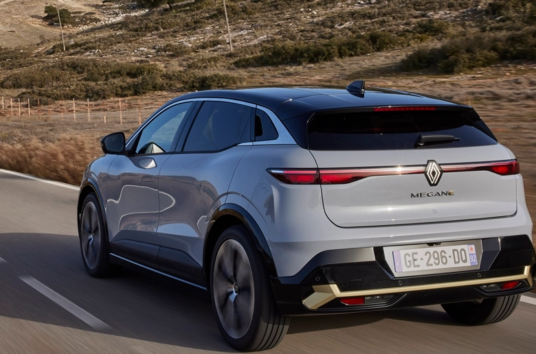 Yeni Megane E-Tech Ön Siparişe Sunuluyor Yeni Megane E-Tech Ön Siparişe Sunuluyor