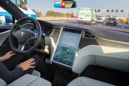 Tesla Bu Yıl Tam Otonom Sürüş Teknolojisine Ulaşacak Mı?