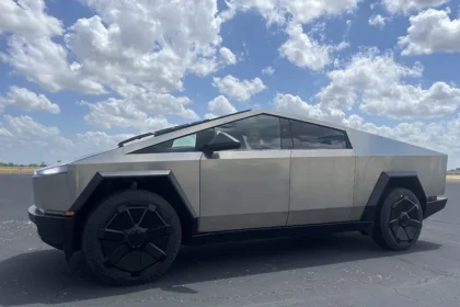 Tesla'nın Cybertruck Etkinliği, Üretimlerin Yolda Olduğu Heyecanını Taşıyor!