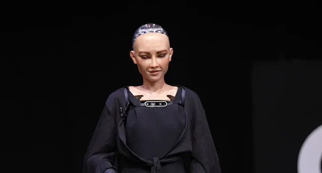Robot Sophia Kimdir? Robot Sophia Kimdir?
