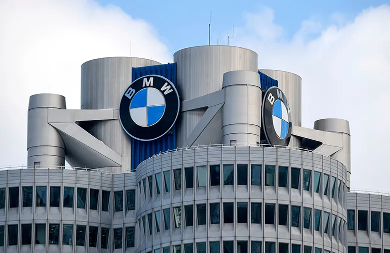 BMW Group, 108 Milyon Dolarlık Batarya Lojistik Tesisi İnşa Ediyor BMW Group, 108 Milyon Dolarlık Batarya Lojistik Tesisi İnşa Ediyor