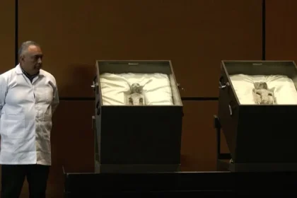 Meksika Kongresi'nde Sergilenen Uzaylı Fosiller Yalan Olabilir Mi?