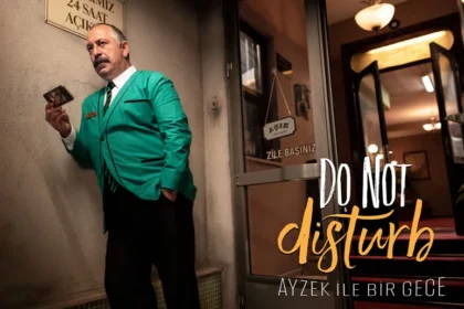 Cem Yılmaz'ın Yeni Filmi 'Do Not Disturb' Netflix'te Yayınlandı