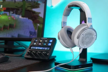 Corsair Arkası Açık Oyuncu Kulaklığı Virtuoso Pro'yu Tanıttı