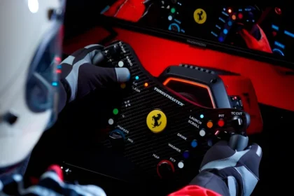 Thrustmaster Ferrari 488 GT3'ün Direksiyonunu Tanıttı