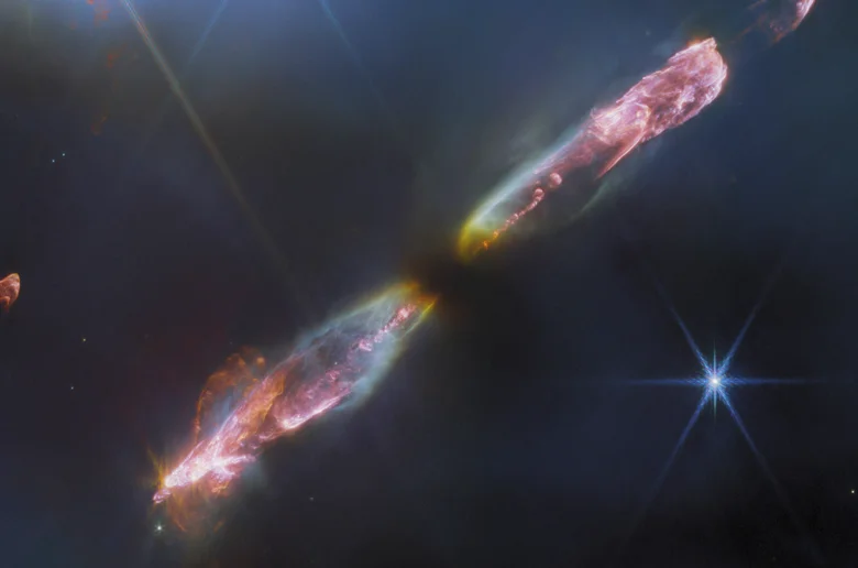 Herbig-Haro 211 Bebek Yıldızının Çarpıcı Görüntüsünü Yakalandı Herbig-Haro 211 Bebek Yıldızının Çarpıcı Görüntüsünü Yakalandı