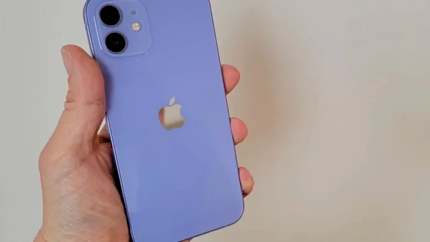 Apple, iPhone 12'nin Radyasyon Endişelerini Çözmek İçin Yazılım Güncellemesi Yayınlayacak