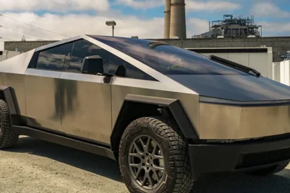 Tesla, Cybertruck'ın İç Mekan Tasarımı Ortaya Çıktı