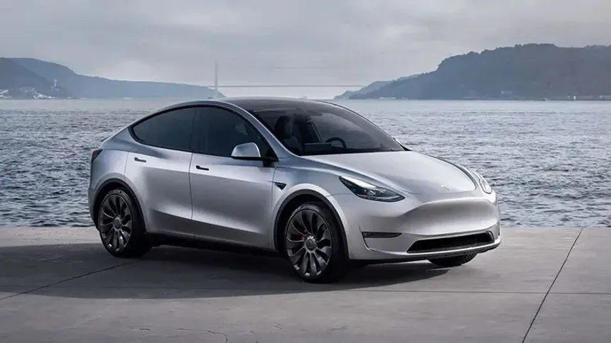 Tesla, Aralarında Türkiye'nin de Bulunduğu Pek Çok Ülkede İndirime Girdi: İşte Fiyatı!